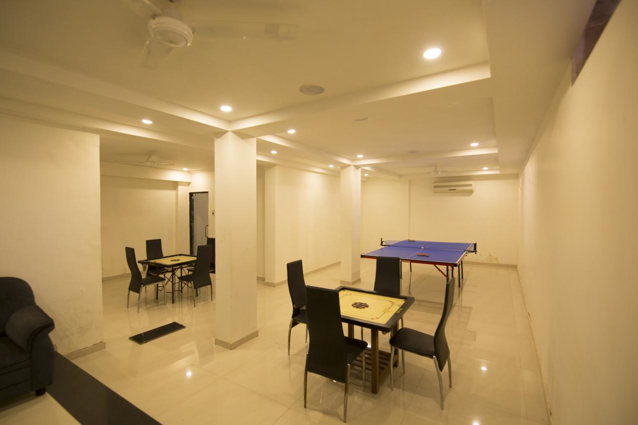 ماهاباليشوار Hotel Rahil International المظهر الخارجي الصورة
